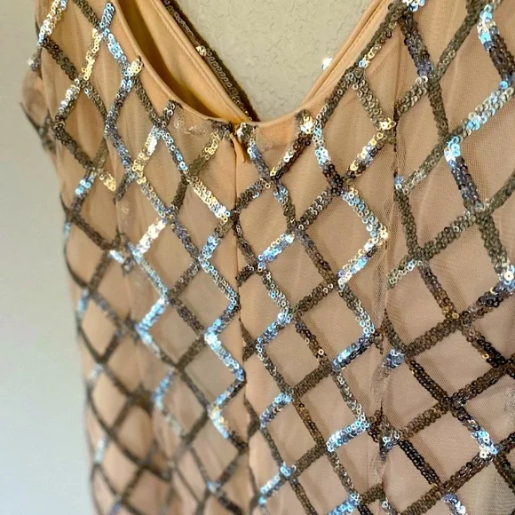 Boohoo Midi V Cut Neckline Thigh Split Sequin Cream Dress Women Petite Zero - Picture 6 of 14